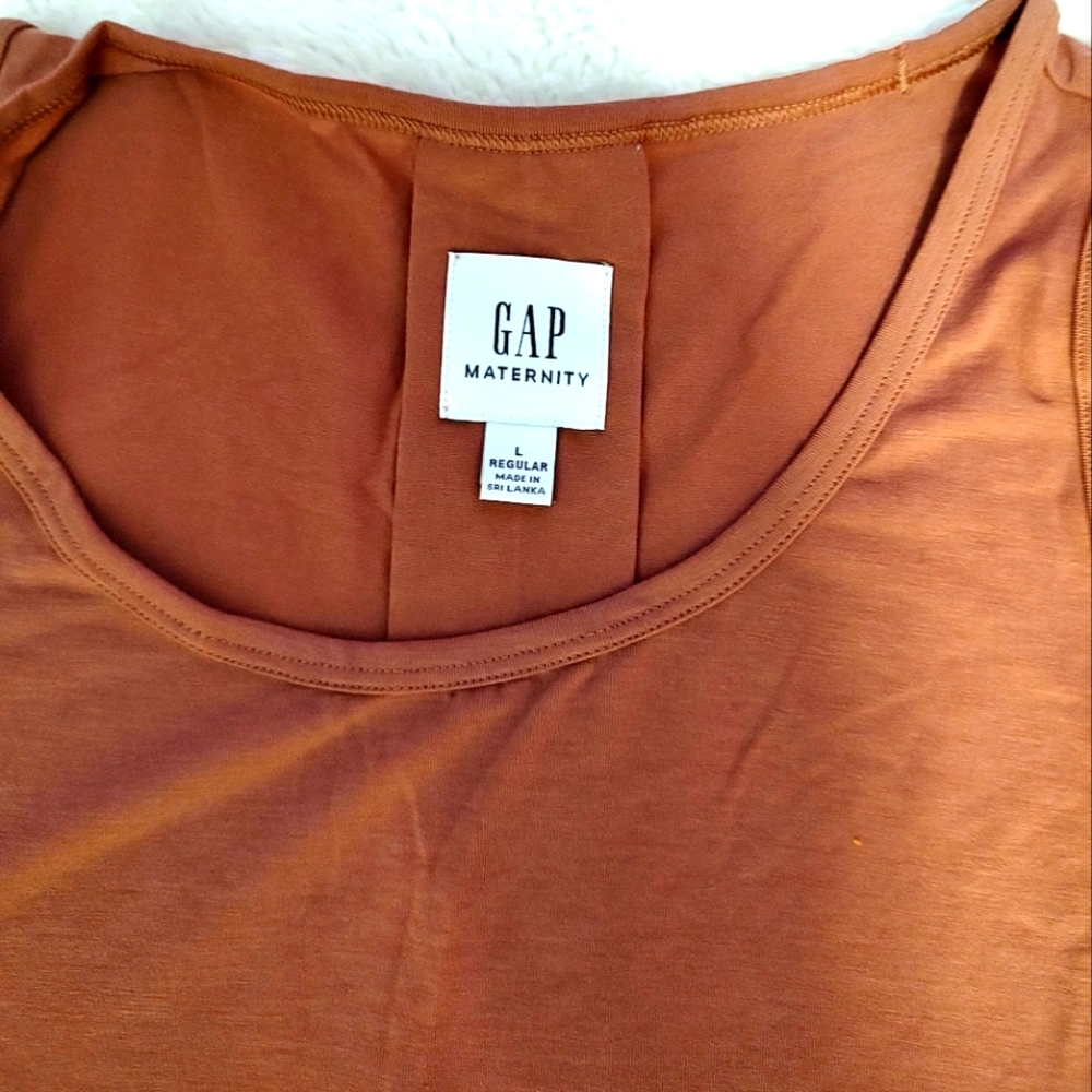 Maternity GapFit relaxed,breathable tank
